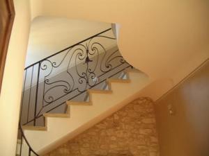 Escalier en pierre de St Gens